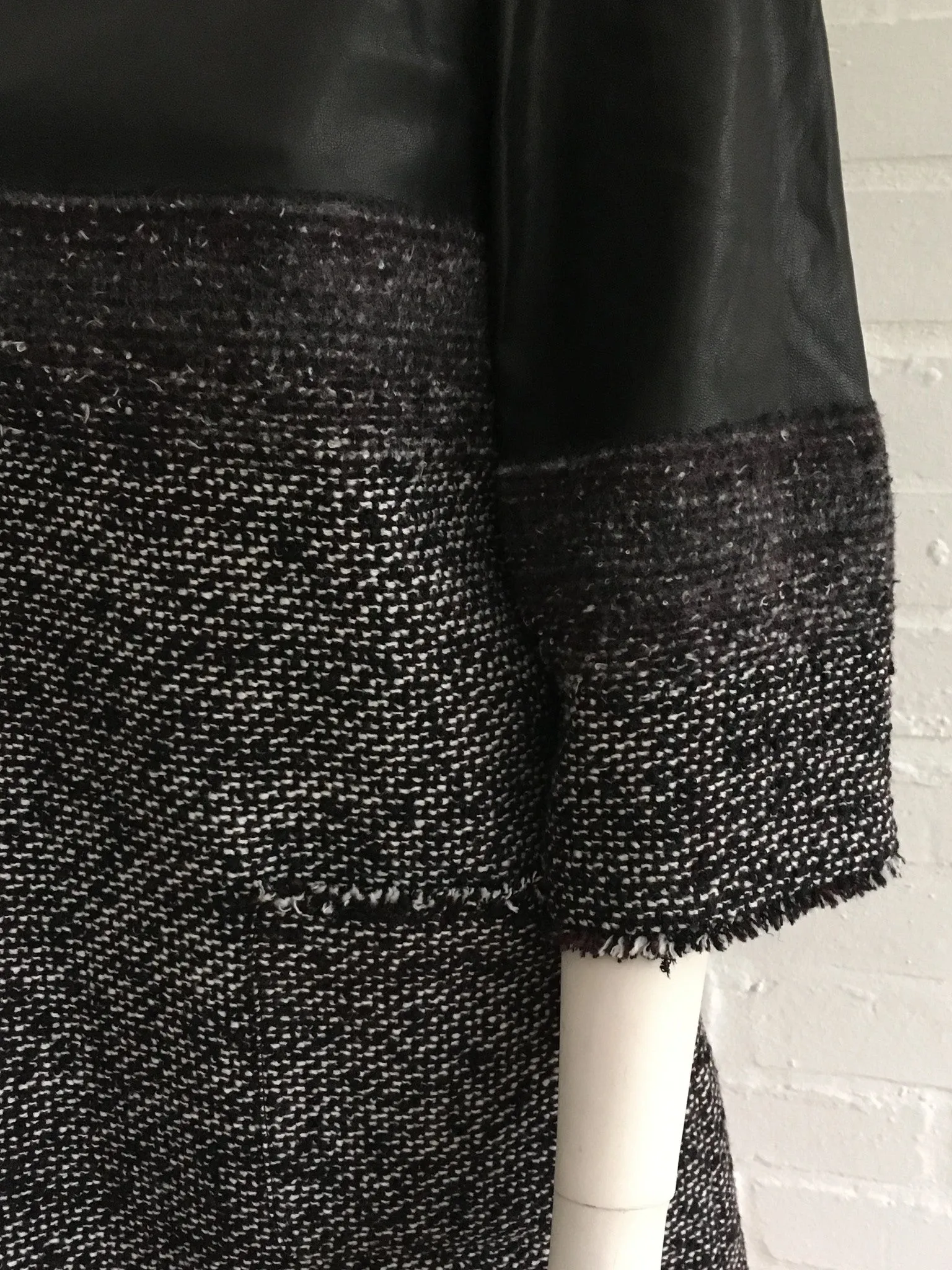 CHANEL AMAZING $7,555.00 LEATHER & FANTASY TWEED DRESS TUNIC SZ F 38 S SMALL ladies