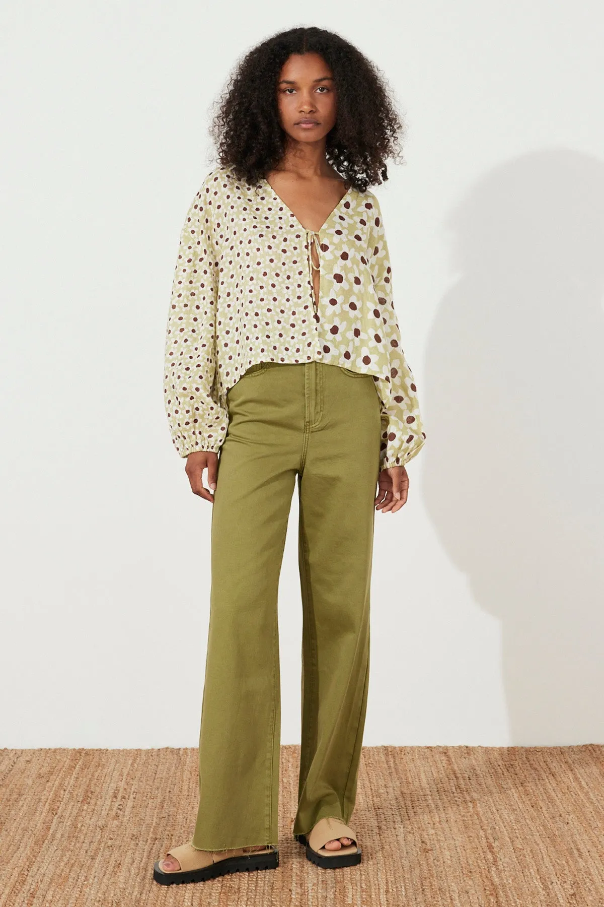 KHAKI RECYCLED COTTON STRAIGHT LEG JEAN