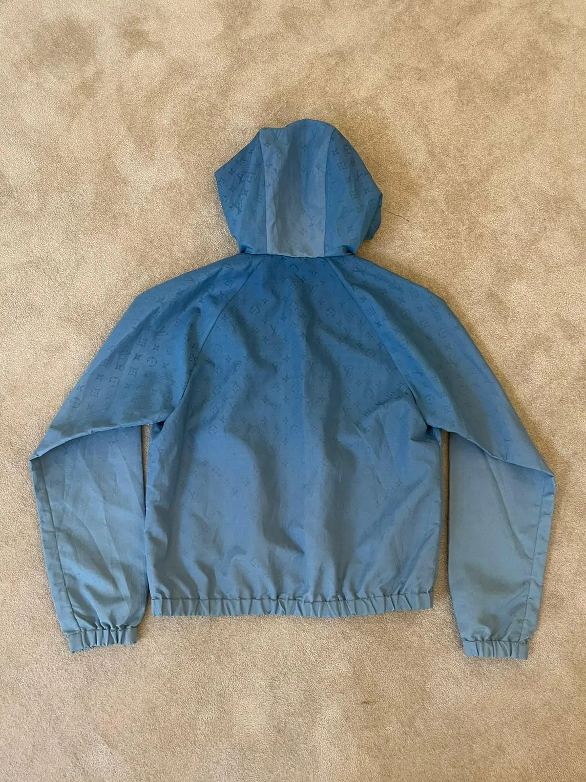 LOUIS VUITTON FALL/WINTER 2020 RUNWAY CLOUD JACKET 60050 Monogram